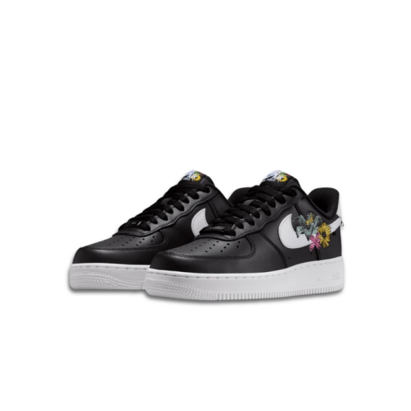 Nike Air Force 1 ’07 women's black leather sneakers with embroidered flowers and classic Air Sole cushioning.